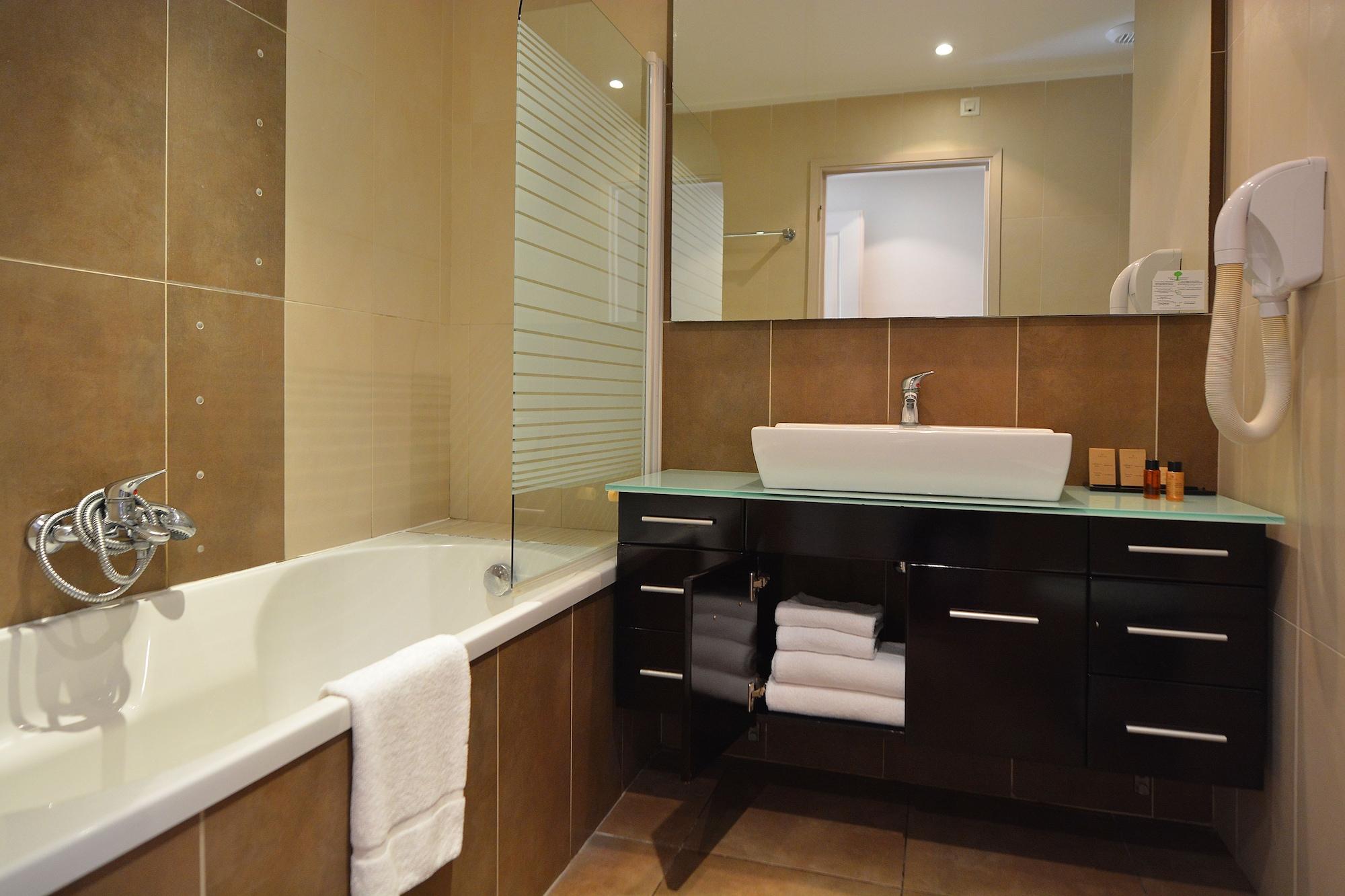 Hotel A Madonetta Bonifacio (Corsica)